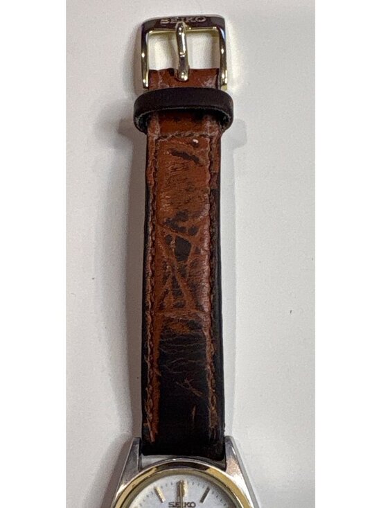Vintage Women’s Seiko Quartz Watch Dial Date Thrashed Brn leather strap READ main image 4